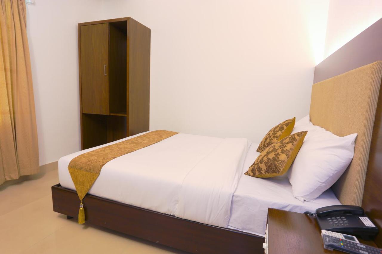 Holy Inn Sylhet Esterno foto