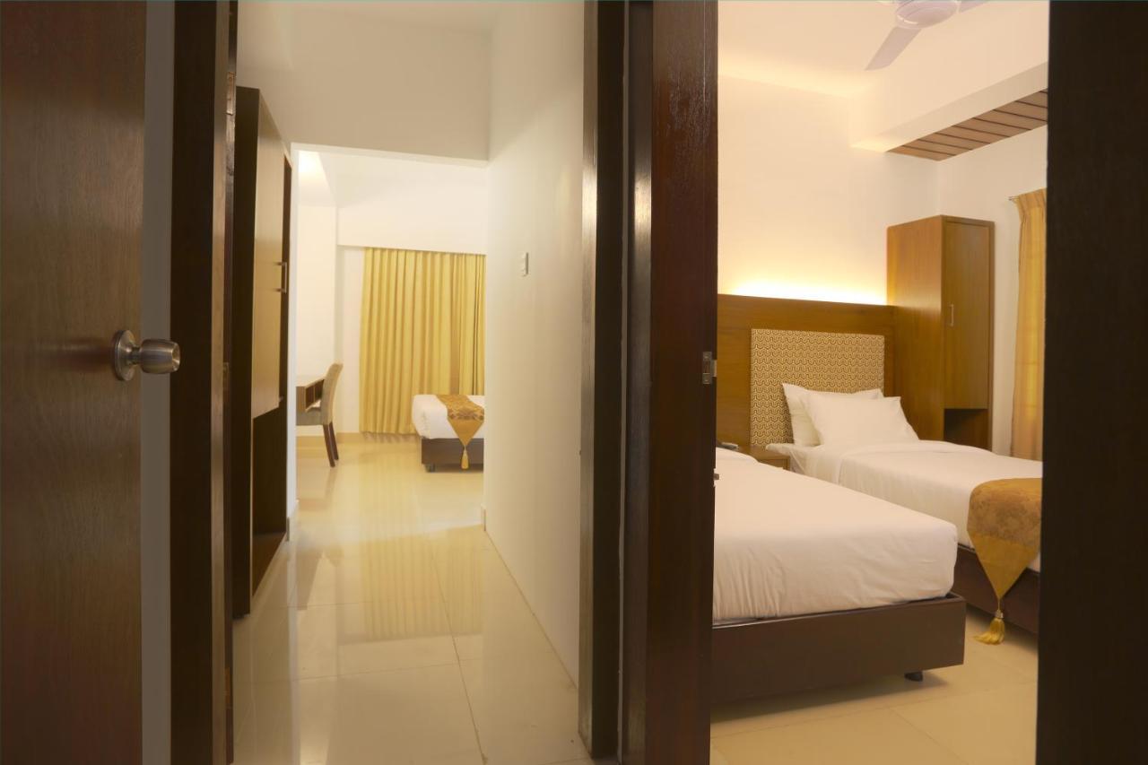 Holy Inn Sylhet Esterno foto